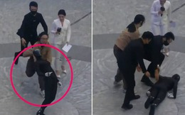 Robot hình người của Trung Quốc thực hiện cú vặn mình quái dị và ngã sấp mặt với tiếng động lớn trong buổi trình diễn