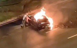 Báo cáo pháp y vụ tai nạn xe điện Xiaomi tại Trung Quốc: Tài xế tử vong trên xe cháy do cửa không mở được