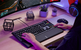 CORSAIR mở bán bàn phím GALLEON 100 SD: Tích hợp Stream Deck và cả màn hình LCD, giá cao cấp 8,7 triệu