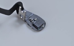 Hỏng cảm biến góc nắp khiến MacBook Pro không thức dậy khi dùng pin