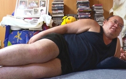 Mẹ là đại gia, con trai 35 tuổi không đi làm vẫn có 82 triệu đồng/tháng để tiêu vặt: Cuộc sống của thiếu gia Nhật khiến ai cũng sốc