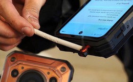 Oukitel WP63 gây kinh ngạc tại MWC 2026 khi tích hợp tính năng châm lửa độc đáo phục vụ mục đích sinh tồn