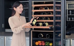 Samsung ra mắt sản phẩm có 1-0-2: Tủ lạnh AI tự nhận diện rượu vang, tự gợi ý thực đơn, nhìn giá cũng... "hốt hoảng" không kém!