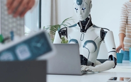 Nhân viên nghỉ việc, công ty tạo phiên bản AI làm thay, gây tranh cãi gay gắt