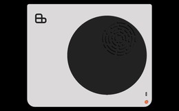 Hãng phần mềm tự làm máy chơi game, tưởng ế ai ngờ cháy hàng luôn