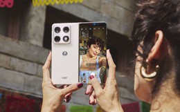 Motorola Razr Fold ra mắt: lần đầu gập kiểu sách, thậm chí còn có cả bút