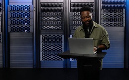 Dell tung loạt công nghệ mới cho trung tâm dữ liệu AI: Có cả server “1 máy thay 13 máy”, lưu trữ 5,8 petabyte trong thân máy 3U