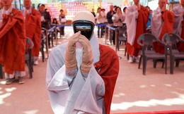 Hàn Quốc xuất hiện "nhà sư robot" đầu tiên, vừa tham gia dịp Lễ Phật Đản