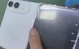iPhone Fold bất ngờ lộ diện với màu trắng ngoài đời thực: Apple sắp hồi sinh Touch ID trên iPhone màn hình gập?