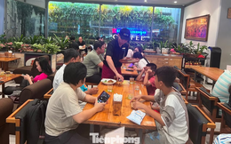 Sợ bị phạt, quán cà phê ‘tắt nhạc cho lành’
