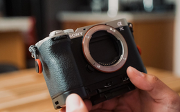 Sony A7C II lại đứng top