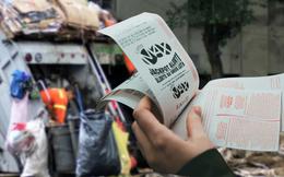 Vứt nhầm tấm vé số trúng hơn 30 tỷ đồng vào thùng rác, người đàn ông khiến cả công ty vệ sinh phải mất 2 ngày tìm lại