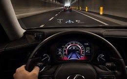 Lexus bị tố nhận diện sai mắt người lái, tài xế Mỹ gốc Á tính chuyện kiện hãng