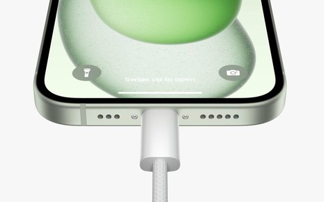 iPhone 15 series vẫn chỉ cho sạc nhanh 20W nhưng dùng củ sạc tận 65W có ảnh hưởng gì không?