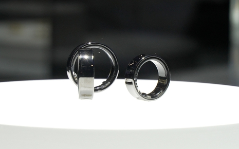 Ảnh thực tế "nhẫn thông minh" Galaxy Ring của Samsung: Cơ hội nào cho Apple?