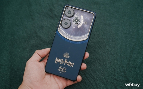 Trên tay điện thoại Xiaomi Harry Potter cho các Potterheads: Giá gần 11 triệu đồng nhưng "đáng từng đồng"