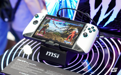 MSI Claw 8 AI+ Polar Tempest: Tay cầm gaming phủ UV trắng tinh khôi, đẹp như đồ sưu tầm, cấu hình cân "mượt" game AAA
