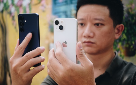 Hai người dùng iPhone quyết định chuyển sang Samsung: Dù là máy thanh hay máy gập, ai cũng cảm thấy hài lòng hơn
