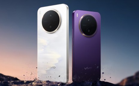 Smartphone pin 10.000mAh ngày càng nhiều