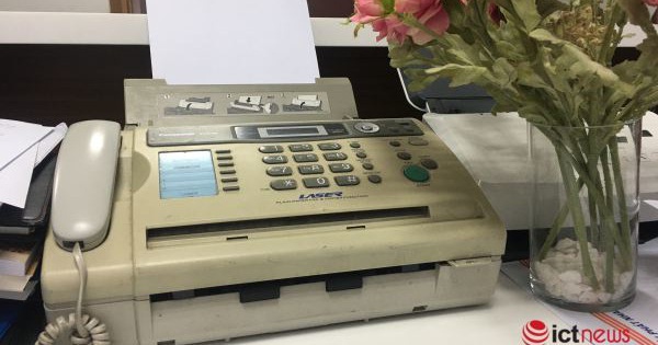 Tại sao những chiếc máy fax vẫn còn tồn tại đến nay?