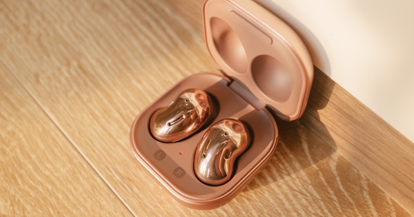 Đánh giá 'tai nghe hạt đậu' Samsung Galaxy Buds Live: Sự thiếu hoàn hảo có cá tính