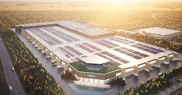 What is the scale of Vingroup’s 4,000 billion battery factory with the ‘super factories’ of the world’s giants?