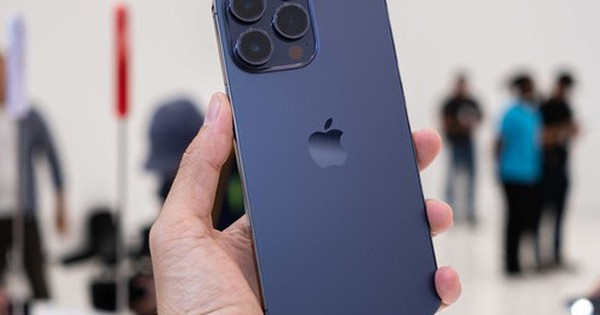 Khách Việt chỉ được đặt tối đa 2 máy iPhone 14 series trong đợt đầu mở bán, vì sao thế? Khách Việt chỉ được đặt tối đa 2 máy iPhone 14 series trong đợt đầu mở bán, vì sao thế?