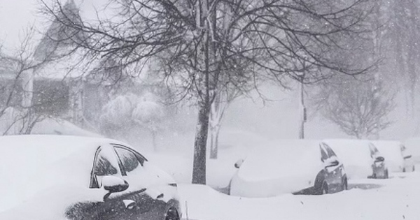 The image of a terrible blizzard in the US killed dozens of people