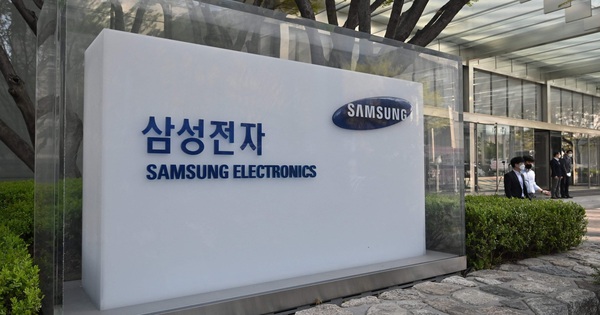Samsung employees accused of stealing and selling company trade secrets