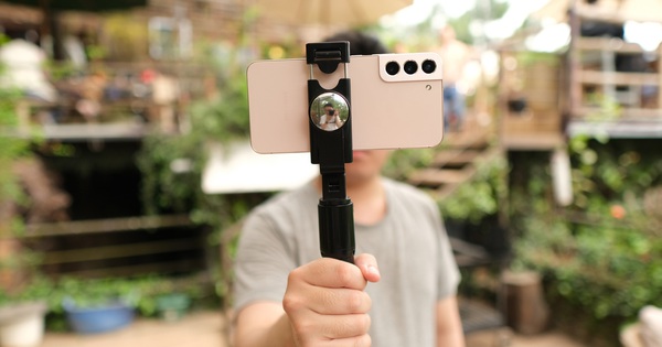 Tips and accessories for you to become a professional travel Vlogger with Galaxy S22 Plus