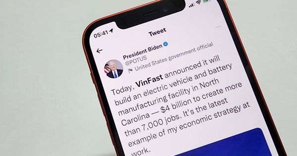 US President Joe Biden congratulates VinFast on building a  billion factory in the US
