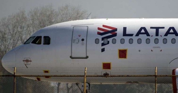 Go to Google to learn tips, the 9-year-old boy travels by plane without a ticket
