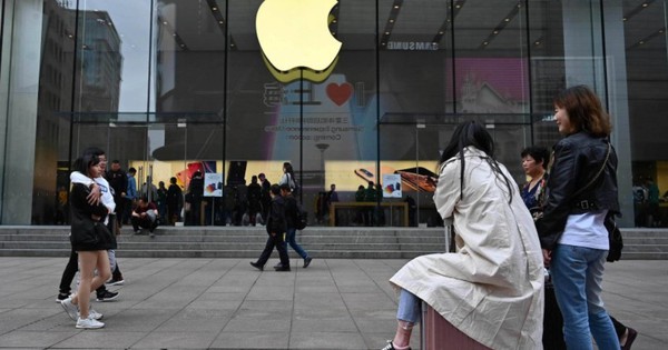 Apple loses top spot in China as iPhone sales plummet