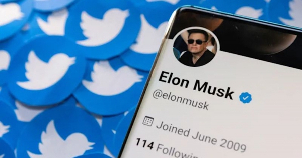Elon Musk wants to charge a fee for embedding Tweets