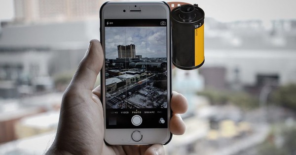 Are you passionate about the colors from old film cameras?  This iPhone app will make you happy
