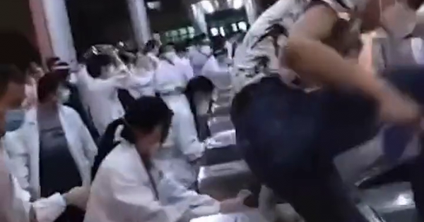 [Video] Riot at MacBook factory in China because workers can’t go home