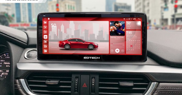 How does the new generation Mazda screen change the user experience?