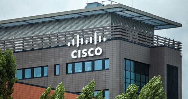 CEO bị bắt vì bán 1 tỷ USD hàng Cisco nhái trên Amazon, eBay