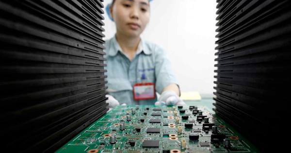 Apple, Google… moving production lines to Vietnam will help millions of Vietnamese people become richer in the future?