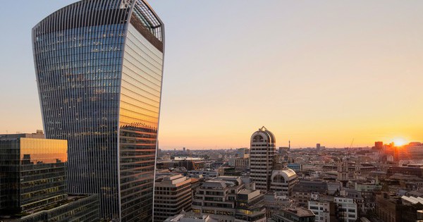The most ‘hated’ building in the world because of its ‘ability’ to deform surrounding houses and vehicles
