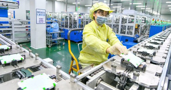 China struggles in the storm of electric car battery prices