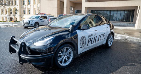 US police save nearly 2 billion VND per car when switching to electric cars