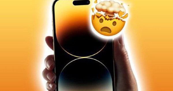 Millions of iPhone users are holding their phones the wrong way!