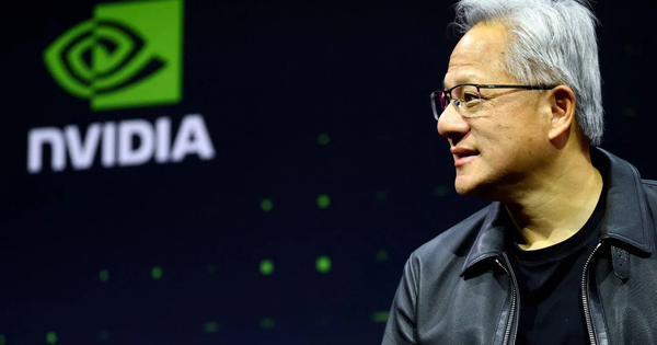 NVIDIA công bố doanh thu tăng cao kỷ lục 62%, CEO Jensen Huang tuyên bố "Không có bong bóng AI"