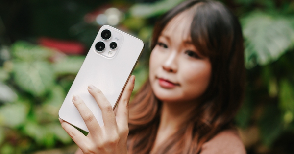 View - Chiều chủ nhật đi cà phê "check cam" Reno15 Series: Góc chụp đa năng, selfie siêu rộng, nhiều tính năng AI để "vọc"