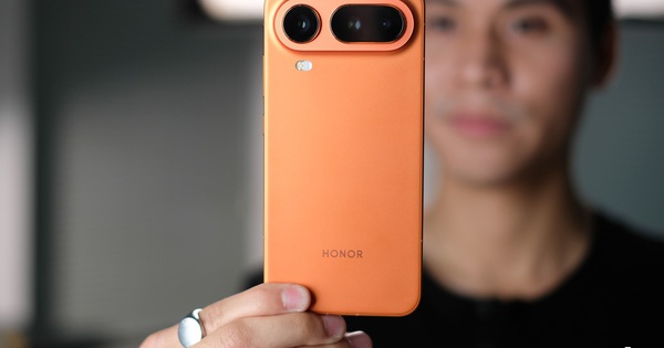 View - Trên tay chiếc "Pro Air" từ Trung Quốc mà Apple và Samsung phải chào thua: Nhẹ hơn iPhone Air và Galaxy S25 Edge mà pin 5.500mAh, đủ 3 camera, giá lại rẻ hơn