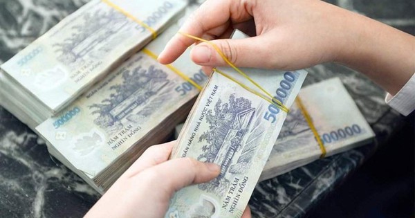 Đầu Năm Bính Ngọ 2026: Nên Giữ Tiền Mặt, Mua Vàng Hay Đầu Tư Bất Động Sản?