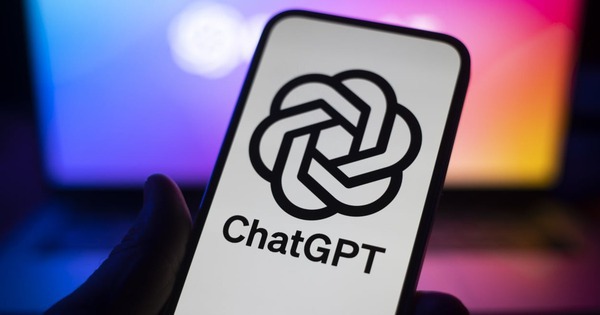 ChatGPT Chính Thức Thử Nghiệm Quảng Cáo: Bước Ngoặt Kinh Doanh Và Thách Thức Riêng Tư