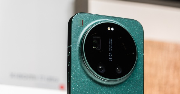 Xiaomi 17 Ultra 'Xanh Ánh Sao' lộ diện: Màu sắc đẹp nhất dòng Ultra 2026, cầm lên thấy cả bầu trời đêm