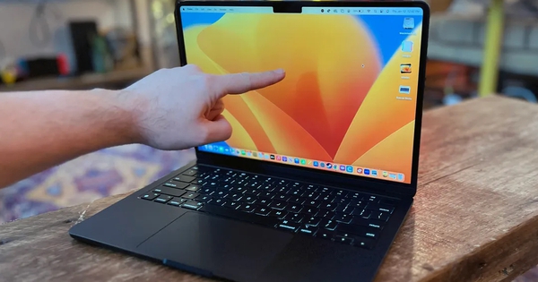 Nói thật là, MacBook mới chỉ cần màn OLED đẹp xịn là được, chạm cảm ứng xin hãy nhường cho iPad